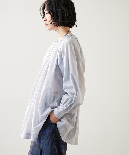 Whim Gazette（ウィムガゼット）の「ローンクルーネックブラウス（シャツ/ブラウス・レディース・サックスブルー/ダークブラウン・FREE）」の7枚目の写真