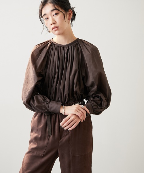 Whim Gazette（ウィムガゼット）の「ローンクルーネックブラウス（シャツ/ブラウス・レディース・サックスブルー/ダークブラウン・FREE）」の20枚目の写真