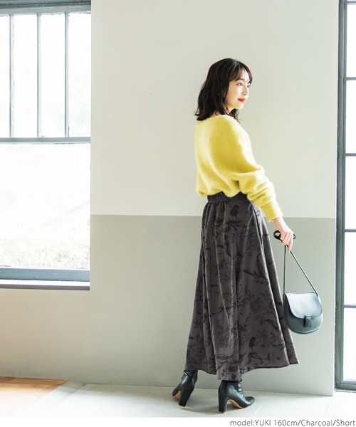 coca(coca)(コカ)の「大人花柄スカート(スカート・レディース・チャコールグレー・SHORT/LONG)」の4枚目の写真