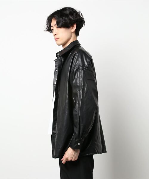 DANKE SCHON（ダンケシェーン）の「DankeSchon/ダンケシェーン/エコレザーシャツ/EcoLether Shirt（シャツ/ブラウス・メンズ・ブラック・FREE）」の2枚目の写真