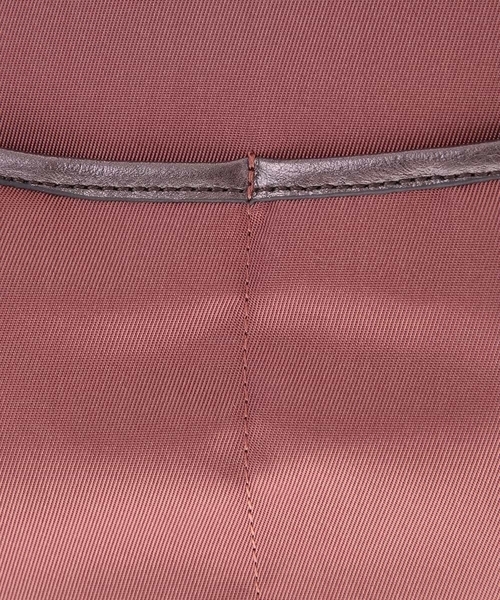 MK MICHEL KLEIN（エムケーミッシェルクラン）の「【撥水】タックデザインショルダーバッグ（ショルダーバッグ・レディース・チャコールグレー/ライトグレー/ピンク・00）」の5枚目の写真
