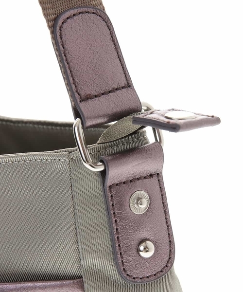 MK MICHEL KLEIN（エムケーミッシェルクラン）の「【撥水】タックデザインショルダーバッグ（ショルダーバッグ・レディース・チャコールグレー/ライトグレー/ピンク・00）」の15枚目の写真