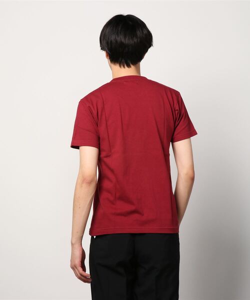 TEG TEG(テグテグ)の「BUGS SKATE BOARDING T SHIRT Adult(Tシャツ/カットソー・メンズ・ホワイト/バーガンディー・SMALL)」の5枚目の写真