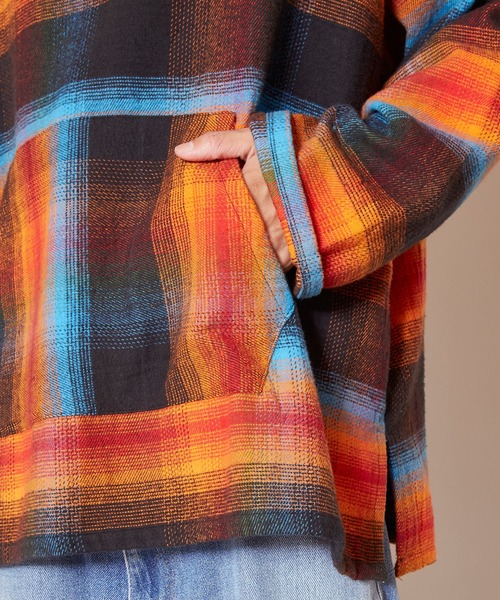 チャイハネ（チャイハネ）の「【チャイハネ】南インドの織り布 チェック柄メキシカンパーカー（パーカー・メンズ・ホワイト/ブラック/パープル・FREE）」の19枚目の写真