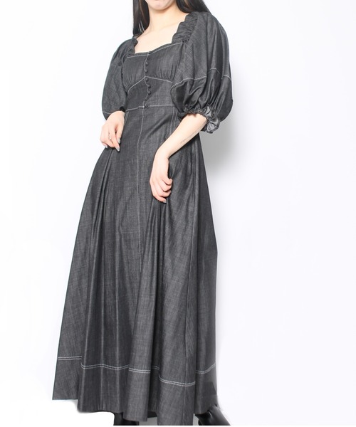 HEMERI(エメリ)の「コットンデニムフレアワンピース(ワンピース・レディース・ブラック/インディゴブルー・M)」の14枚目の写真