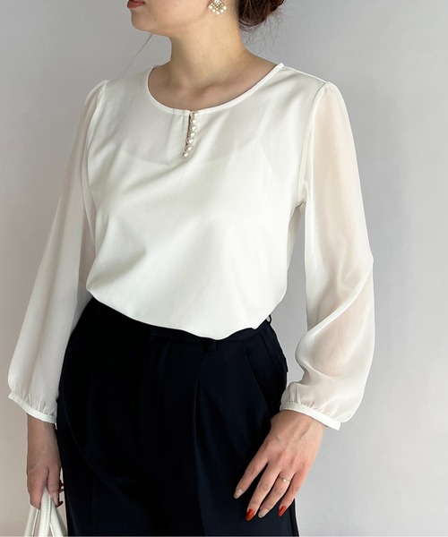 PICCIN（ピッチン）の「フロントパール袖シアーブラウス（シャツ/ブラウス・レディース・ライトグレー/ホワイト/ネイビー・M）」の6枚目の写真