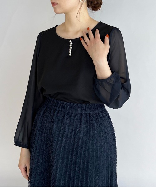 PICCIN（ピッチン）の「フロントパール袖シアーブラウス（シャツ/ブラウス・レディース・ライトグレー/ホワイト/ネイビー・M）」の15枚目の写真