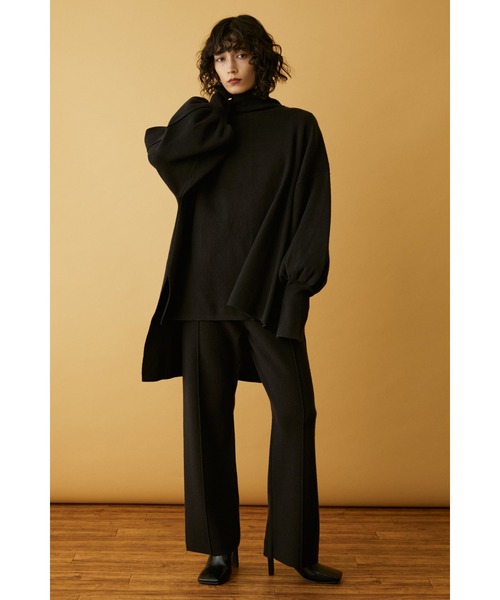 HeRIN.CYE（ヘリンドットサイ）の「Center press knit pants（その他パンツ・レディース・オフホワイト/ターコイズブルー/ブラック・FREE）」の3枚目の写真