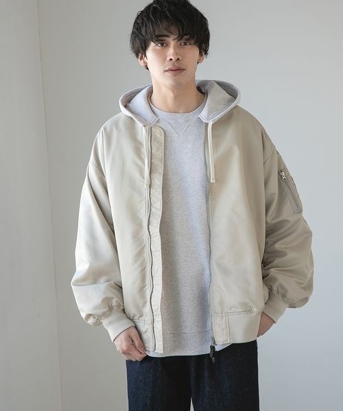 LOWRYS FARM（ローリーズファーム）の「ＭＡ－１　261656（MA-1・メンズ・アイボリー/グリーン・MEDIUM/LARGE）」の2枚目の写真