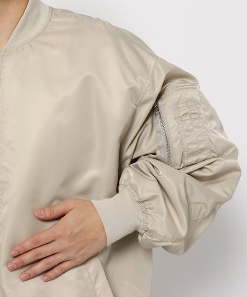 LOWRYS FARM（ローリーズファーム）の「ＭＡ－１　261656（MA-1・メンズ・アイボリー/グリーン・MEDIUM/LARGE）」の5枚目の写真