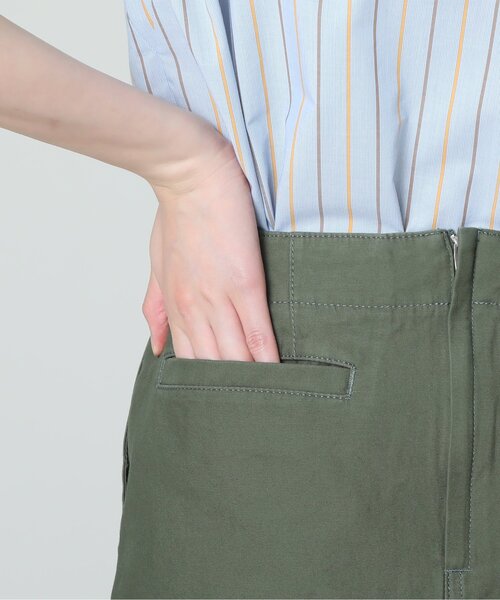 UNTITLED（アンタイトル）の「◆【コットン100％】ミリタリーバックサテン Aラインスカート＜マシンウォッシャブル＞（スカート・レディース・アイボリー/カーキ・03/01/48/46/00/42/44/02/04）」の9枚目の写真