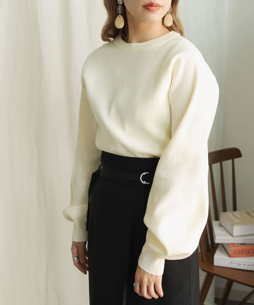 HER CLOSET(ハークローゼット)の「【shemoshelly】ボリュームスリーブスウェットライクダンボールニット2wayカーディガン(ニット/セーター・レディース・ブラック/オフホワイト/ミント/マスタード/ラベンダー/グレイッシュベージュ・M)」の2枚目の写真