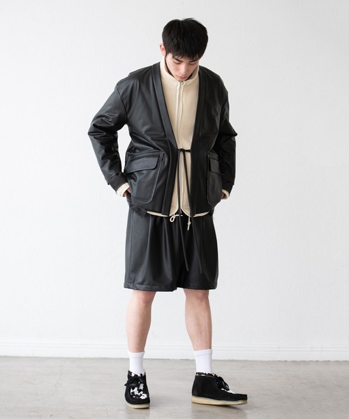 DISCOVERED(ディスカバード)の「DISCOVERED ディスカバード / FAKE LEATHER SAMUE JACKET フェイクレザー作務衣ジャケット / DC-AW22-JK-01(カバーオール・メンズ・ブラック・1/3)」の4枚目の写真
