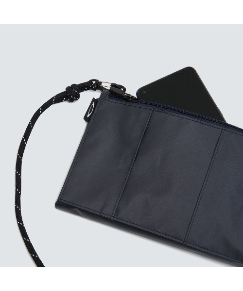 OAKLEY(オークリー)の「オークリー ESSENTIAL OD FOLD BAG 5.0 ショルダーバッグ/OAKLEY(ショルダーバッグ・メンズ・ブラック/ネイビー/グリーン系・U)」の15枚目の写真