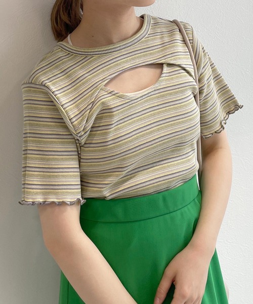 w closet（ダブルクローゼット）の「テレコ半袖クルーネックカーディガン（カーディガン/ボレロ・レディース・イエロー系その他/ブルー系その他/オフホワイト/ブラック・FREE）」の4枚目の写真