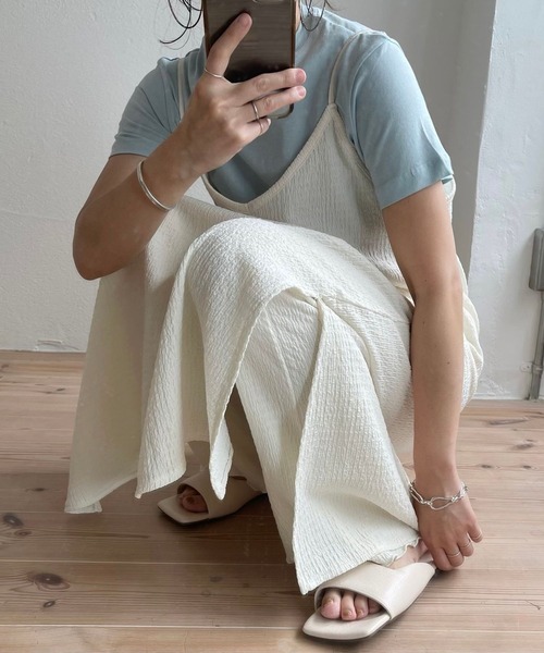 wee9s（ウィークス）の「square flat sandals / クッション性抜群！スクエアフラットサンダル（サンダル・レディース・ブラック/ベージュ/アイボリー・23cm/23.5cm/24cm/24.5cm/25cm）」の20枚目の写真