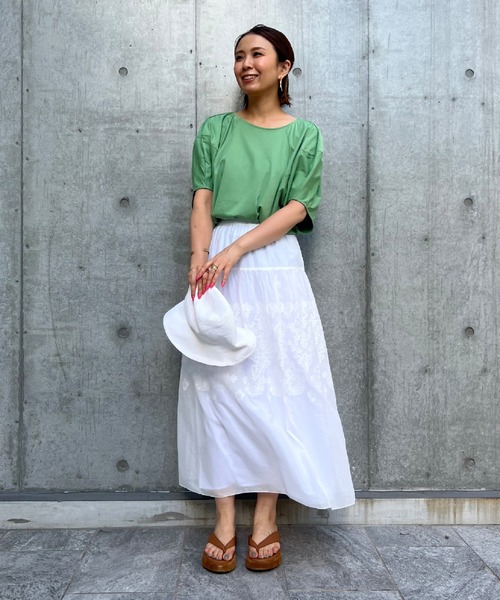 INED（イネド）の「ボリュームスリーブカットソー《接触冷感》（Tシャツ/カットソー・レディース・ブラック/ブラウン/オフホワイト/グリーン/ライトグリーン・9号）」の20枚目の写真
