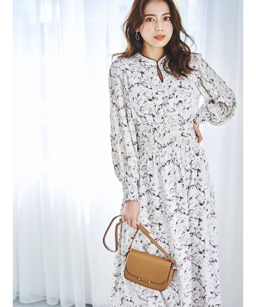 dazzlin（ダズリン）の「プリーツスリーブシャーリングワンピース（ワンピース・レディース・ブルー/アイボリー・FREE）」の3枚目の写真