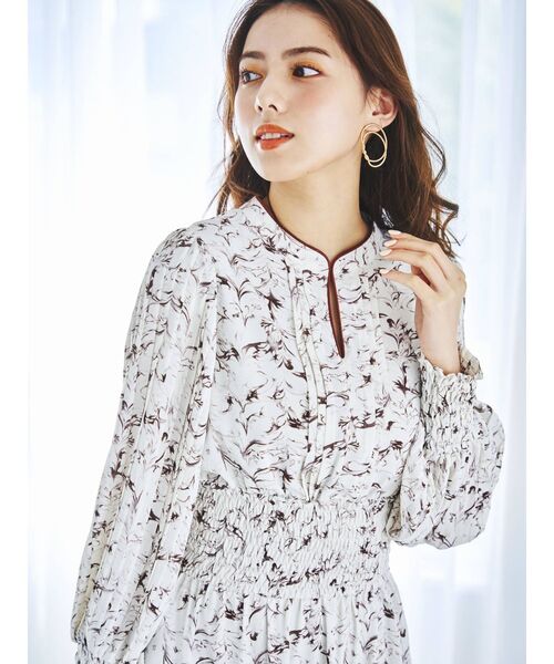 dazzlin（ダズリン）の「プリーツスリーブシャーリングワンピース（ワンピース・レディース・ブルー/アイボリー・FREE）」の6枚目の写真