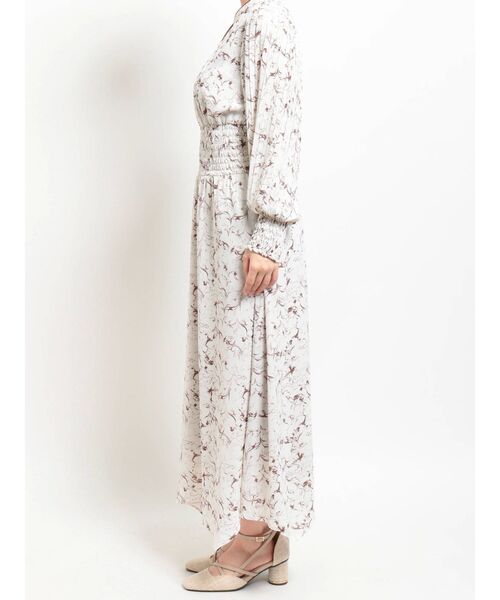 dazzlin（ダズリン）の「プリーツスリーブシャーリングワンピース（ワンピース・レディース・ブルー/アイボリー・FREE）」の12枚目の写真