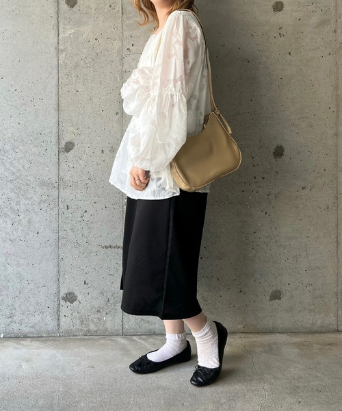 fiere(フィエール)の「スリット入りミモレ丈ロングスカート(スカート・レディース・ブラック・FREE/MEDIUM/SMALL/LARGE/X-LARGE)」の5枚目の写真