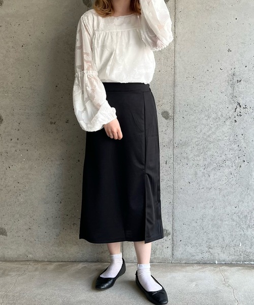 fiere(フィエール)の「スリット入りミモレ丈ロングスカート(スカート・レディース・ブラック・FREE/MEDIUM/SMALL/LARGE/X-LARGE)」の8枚目の写真