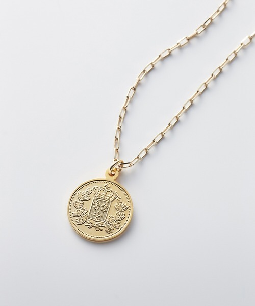 haco!（ハコ）の「憧れの重ね付けもお手のもの！シンプルコーデを格上げするガラスパールネックレスとコインモチーフのネックレスの２本セットby who made me（ネックレス・レディース・ゴールド・ONE SIZE）」の16枚目の写真