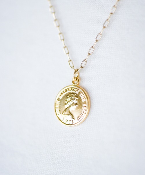haco!（ハコ）の「憧れの重ね付けもお手のもの！シンプルコーデを格上げするガラスパールネックレスとコインモチーフのネックレスの２本セットby who made me（ネックレス・レディース・ゴールド・ONE SIZE）」の18枚目の写真