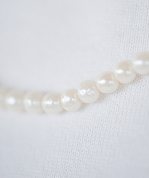 haco!（ハコ）の「憧れの重ね付けもお手のもの！シンプルコーデを格上げするガラスパールネックレスとコインモチーフのネックレスの２本セットby who made me（ネックレス・レディース・ゴールド・ONE SIZE）」の13枚目の写真