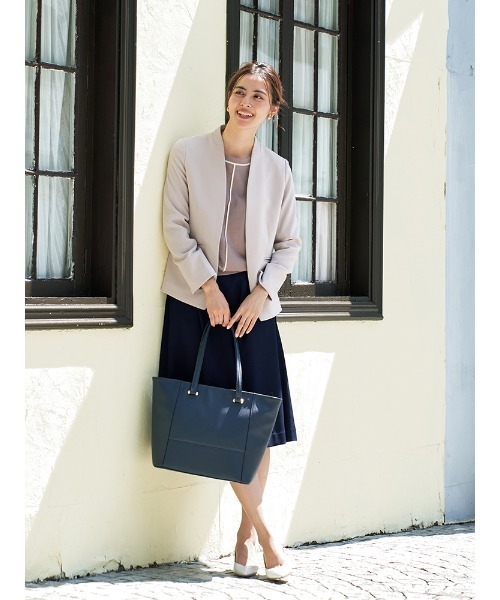Perfect Suit FActory(パーフェクトスーツファクトリー)の「配色ラインクルーネックニット(ニット/セーター・レディース・ベージュ/ブルー/グリーン・M/L/S)」の11枚目の写真