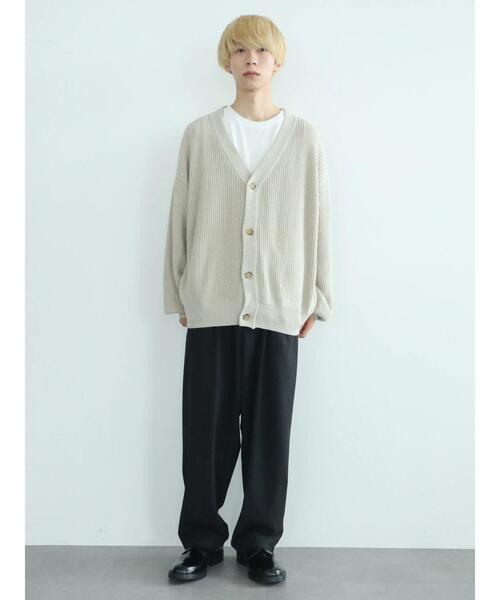 koe（コエ）の「バルキー片畦ニットカーデ*（カーディガン/ボレロ・レディース・ブラック/グレイッシュベージュ・FREE）」の6枚目の写真
