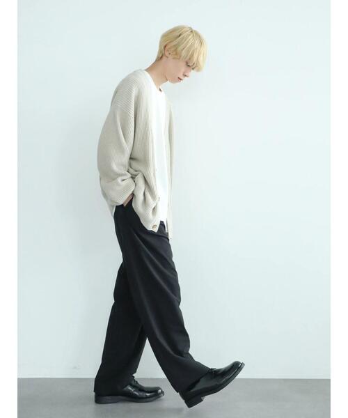 koe（コエ）の「バルキー片畦ニットカーデ*（カーディガン/ボレロ・レディース・ブラック/グレイッシュベージュ・FREE）」の12枚目の写真