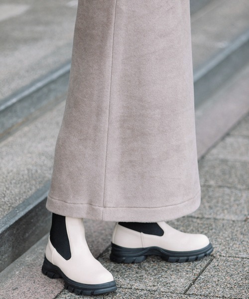 Munich(ミューニック)の「リサイクルポリエステルサイドジップタイトスカート(スカート・レディース・ベージュ/グレイッシュベージュ/ブラック・S/M)」の14枚目の写真