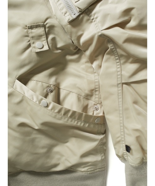 DAIWA PIER39（ダイワピア39）の「DAIWA PIER39 TECH REVERSIBLE MA-1 BW-27022W（その他アウター・メンズ・オフホワイト/ネイビー/カーキ・X-LARGE/MEDIUM/LARGE/SMALL）」の13枚目の写真