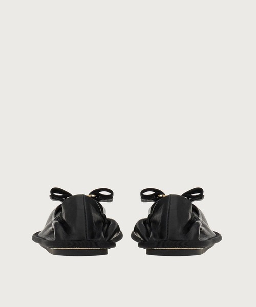 FERRAGAMO(フェラガモ)の「FERRAGAMO NOMADIC STORIES バレリーナ(バレエシューズ・レディース・ブラック・5.5/6/6.5/7)」の2枚目の写真