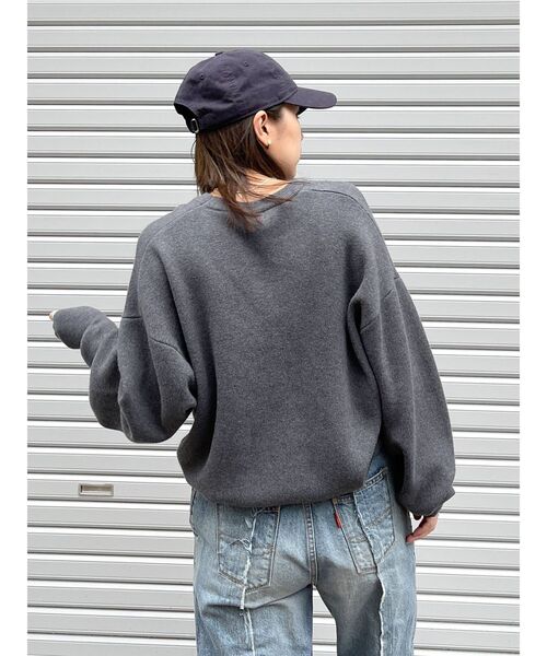 Ungrid（アングリッド）の「カシミヤ混スムース編みルーズニット（ニット/セーター・レディース・グリーン/チャコールグレー・FREE）」の4枚目の写真