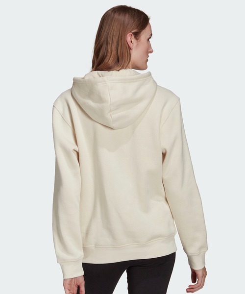 adidas（アディダス）の「アディカラー エッセンシャルズ フリース