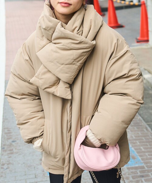 PUBLUX（パブリュクス）の「PUBLUX/パブリュクス マフラー付き中綿ジャケット（ダウンジャケット/コート・レディース・カーキ/アイボリー/ブラック・ﾌﾘ-）」の8枚目の写真