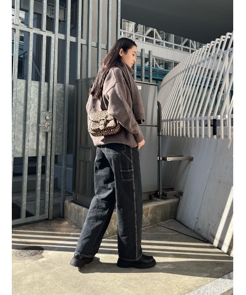 MOUSSY(マウジー)の「SADDLE SHOULDER バッグ(ショルダーバッグ・レディース・オフホワイト/ブラウン系その他/ブラック・FREE)」の6枚目の写真