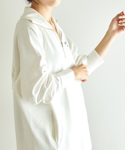 COLLAGE GALLARDAGALANTE（コラージュガリャルダガランテ）の「ロゴハーフシップスウェット（スウェット・レディース・ブルー/オフホワイト・FREE）」の11枚目の写真