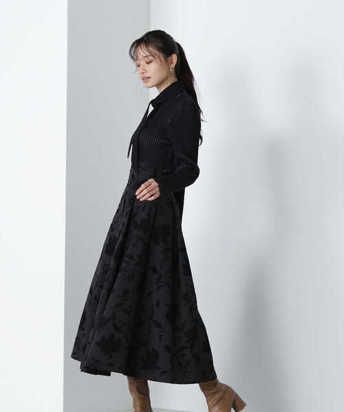 NATURAL BEAUTY BASIC（ナチュラルビューティーベーシック）の「フロッキーボリュームスカート（スカート・レディース・ベージュ/ブラック・SMALL/MEDIUM）」の4枚目の写真