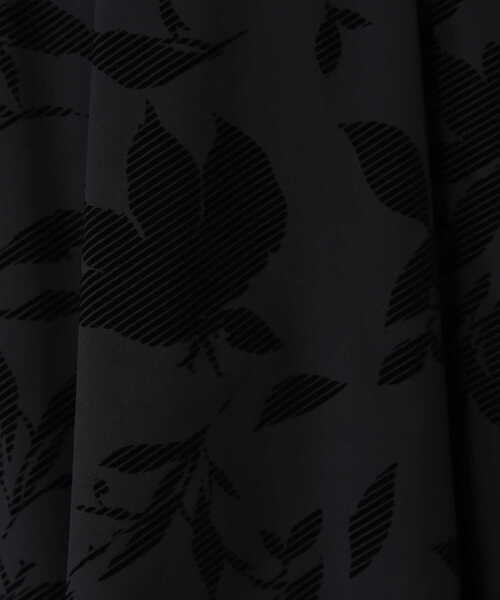 NATURAL BEAUTY BASIC（ナチュラルビューティーベーシック）の「フロッキーボリュームスカート（スカート・レディース・ベージュ/ブラック・SMALL/MEDIUM）」の9枚目の写真