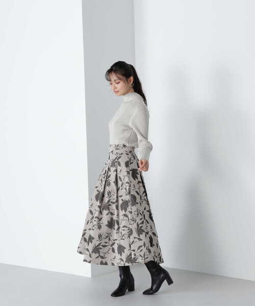 NATURAL BEAUTY BASIC（ナチュラルビューティーベーシック）の「フロッキーボリュームスカート（スカート・レディース・ベージュ/ブラック・SMALL/MEDIUM）」の11枚目の写真