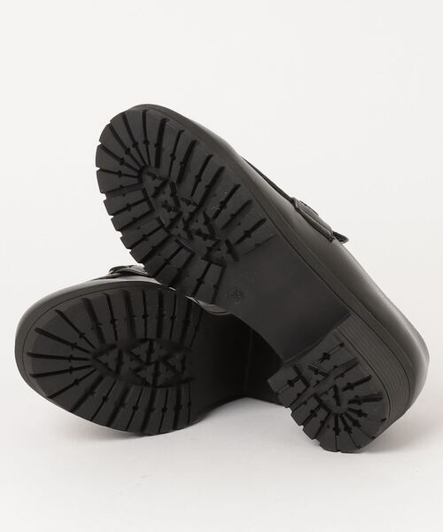 AAA+（サンエープラス）の「軽量厚底 ビットモチーフローファー チェーンビットローファー リボンローファー（ローファー・レディース・ブラック×ホワイト/ダークブラウン/アイボリー/ブラック系その他2/グレイッシュベージュ/ブラック系その他/ブラック/ブラック系1/ダークブラウン系1/ブラック系2/ダークブラウン系2/ブラック系4/ブラック系3・41/37/40/39/38/42/36/35）」の15枚目の写真