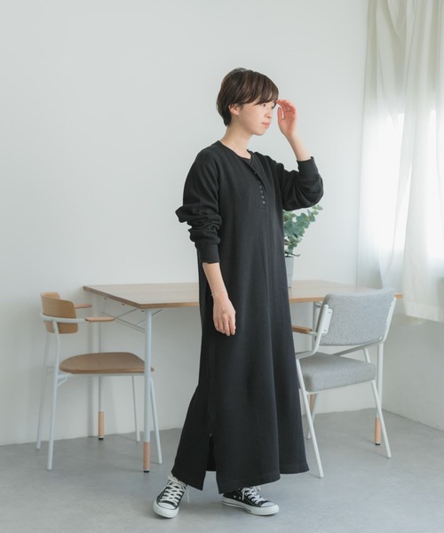 FORK&SPOON(フォークアンドスプーン)の「FORK&SPOON ラゲットリブヘンリーネックワンピース(ワンピース・レディース・ブラック/アイボリー・1/2)」の22枚目の写真