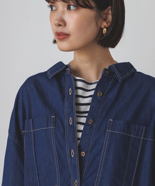 lil nina（リルニーナ）の「綿100% デニム 裾カットオフデザインシャツ（シャツ/ブラウス・レディース・ネイビー/ブルー/グレー・FREE）」の21枚目の写真