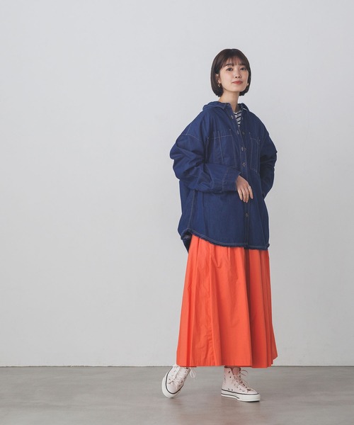 lil nina（リルニーナ）の「綿100% デニム 裾カットオフデザインシャツ（シャツ/ブラウス・レディース・ネイビー/ブルー/グレー・FREE）」の5枚目の写真