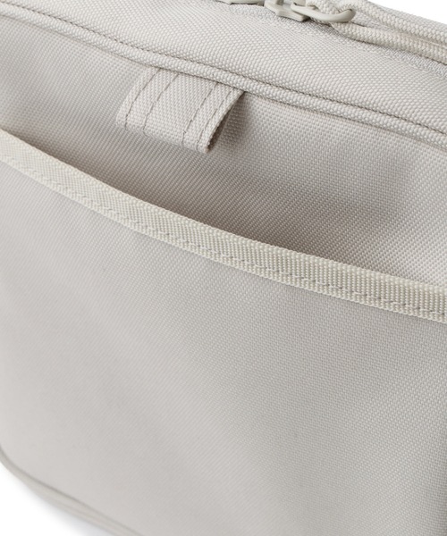 NEW ERA（ニューエラ）の「ニューエラ スクエア ショルダーポーチ BAG（ショルダーバッグ・メンズ・ブラック/ベージュ/ベージュ系その他・FREE）」の20枚目の写真