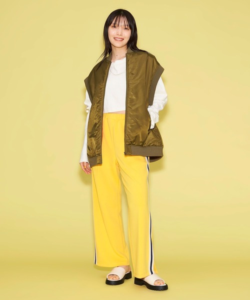 FOREVER 21(フォーエバー トゥエンティーワン)の「【STREET】ラインジャージパンツ(その他パンツ・レディース・ブルー/グリーン/イエロー・FREE)」の8枚目の写真