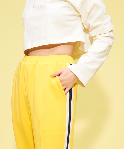 FOREVER 21(フォーエバー トゥエンティーワン)の「【STREET】ラインジャージパンツ(その他パンツ・レディース・ブルー/グリーン/イエロー・FREE)」の15枚目の写真